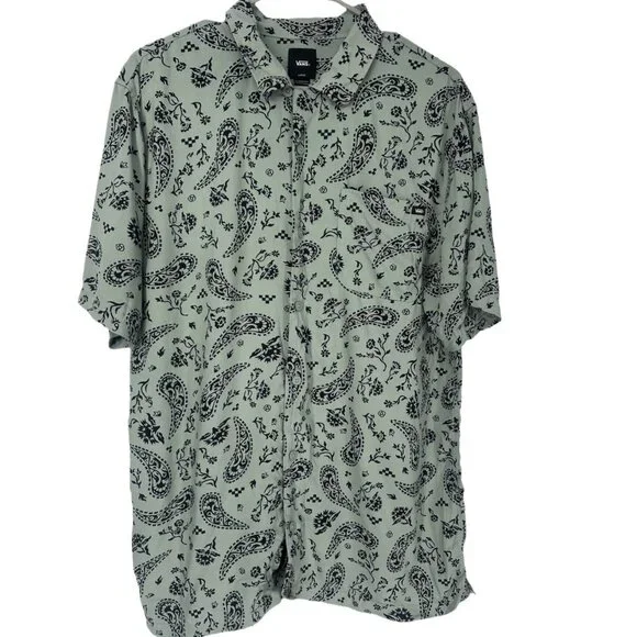 🛹 Vans Sage Green Bandana Paisley Short Sleeve Button Up Shirt L 🛹 - Picture 2 of 6